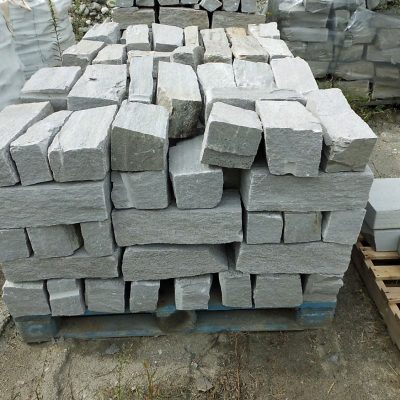 BLOCCHETTI PER RIVESTIMENTO A SPACCO (beola bianca )